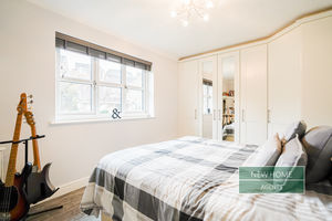 Photo 32- click for photo gallery